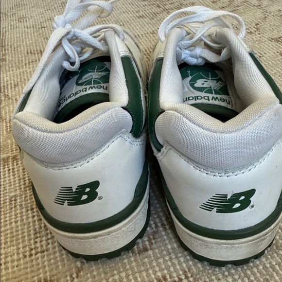 New Balance 550
Size 7.5 (women)
White/Green leather
Excellent condition - Picture 6 of 6